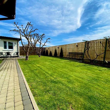 Zielone Zacisze Vila Uniejow Exterior foto